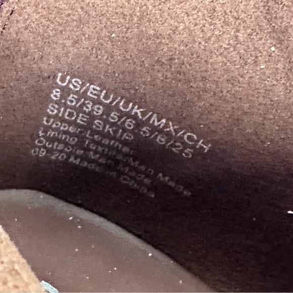 Reaction Kenneth Cole side 8.5 Side Skip Terracotta Red Suede Boots Booties - Picture 13 of 13